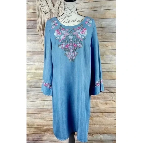 sachin and babi light blue dress Pale Rose Embroidered Linen Dress M – OMNIA main image 1